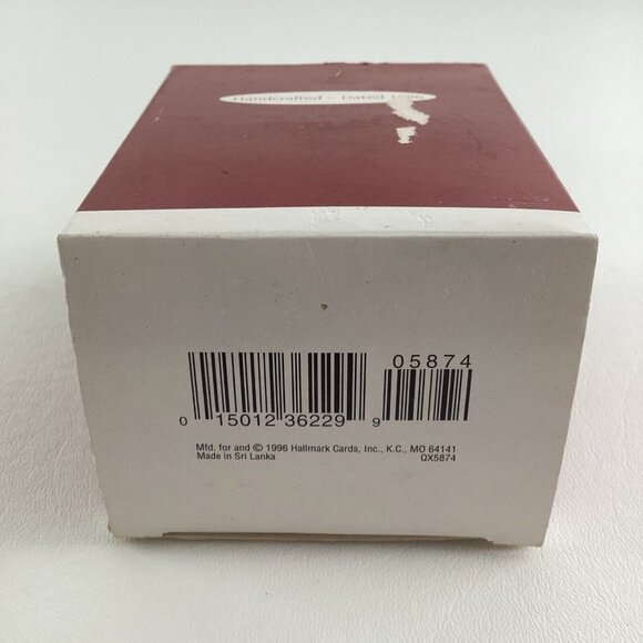 Hallmark Keepsake Christmas Tree Ornament Close Knit Friends Kitty Basket 1996 - Picture 6 of 6